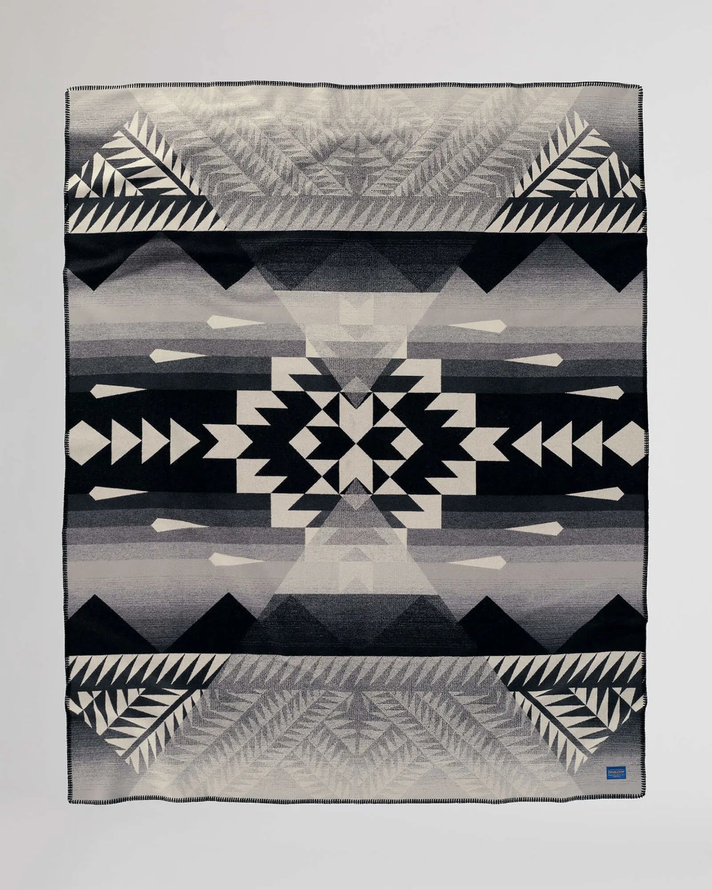 Pendleton Blanket - Nike N7 Seven Peaks