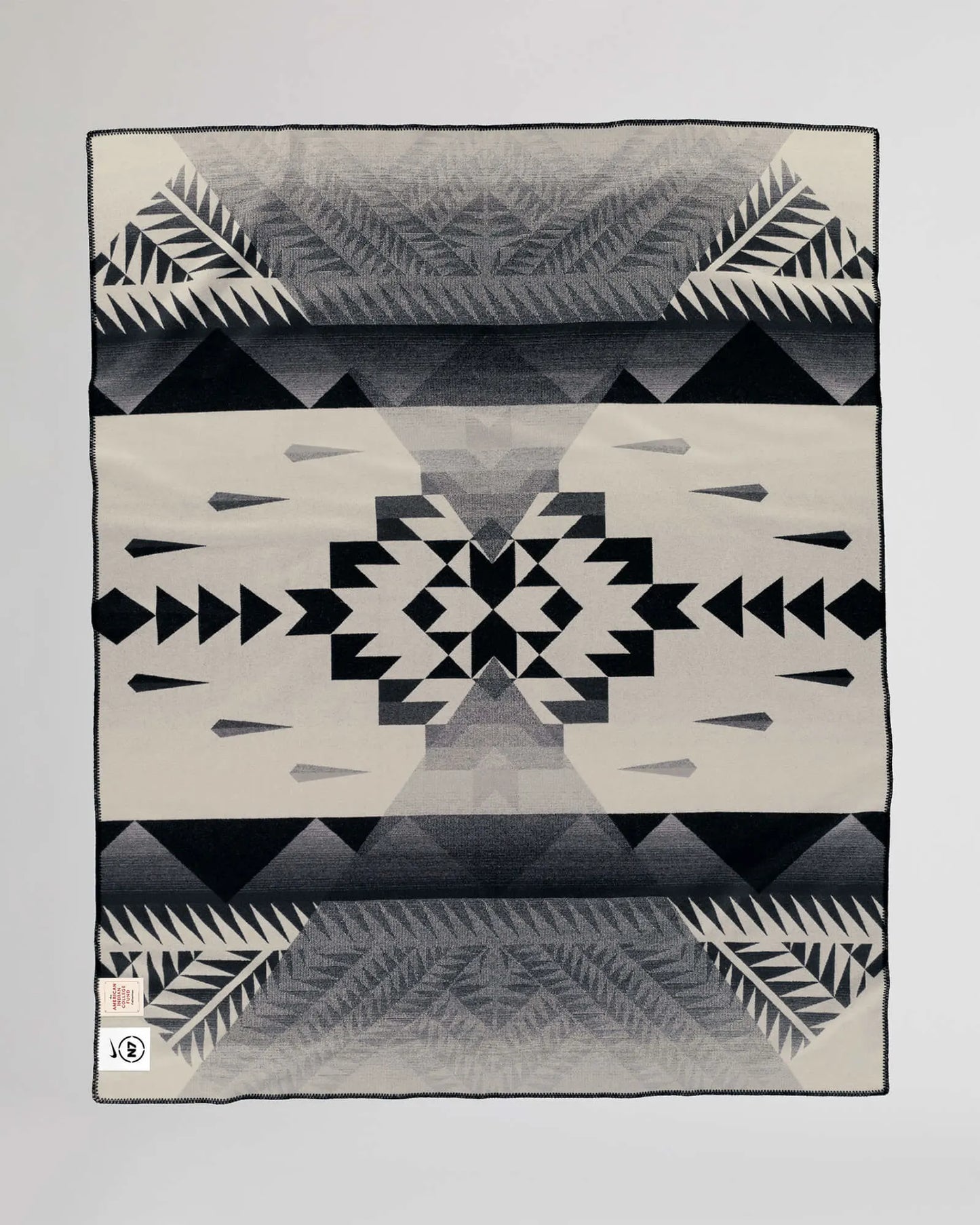 Pendleton Blanket - Nike N7 Seven Peaks